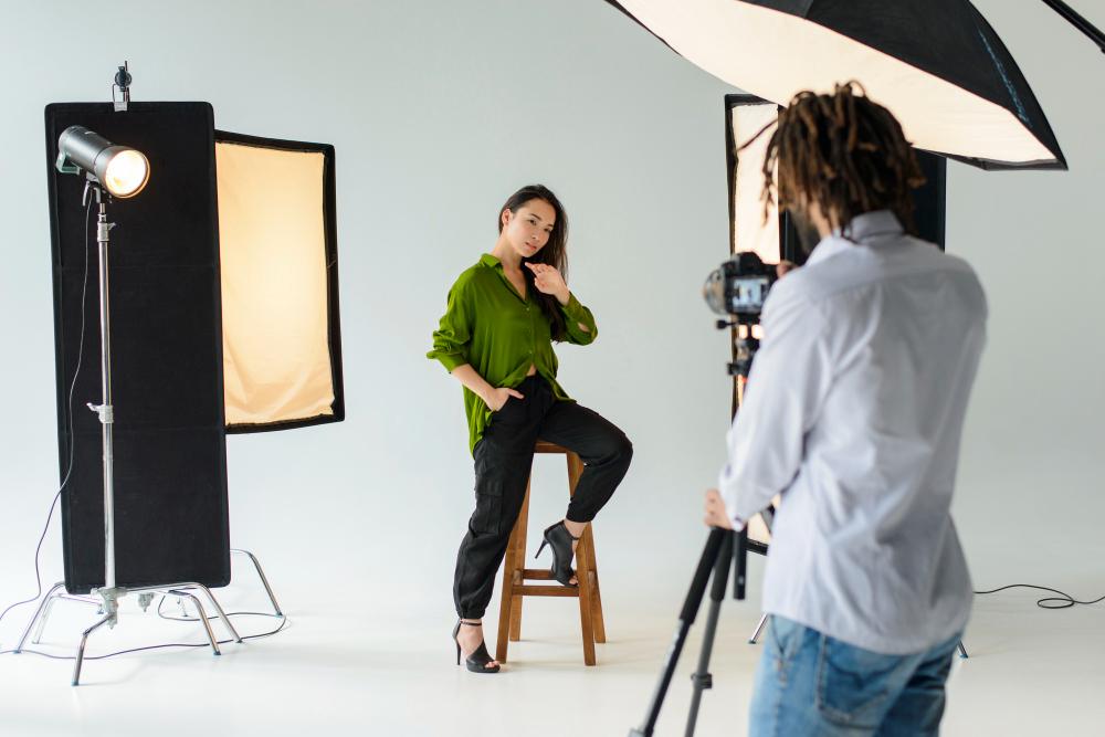 Gentle Beginnings: Maternity & Newborn Studio Art